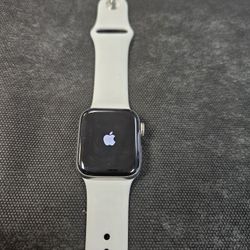 Apple Watch Series 40MM LTE Unlocked Excellent 