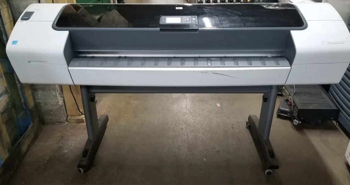 HP DesignJet T1120ps Printer For Blue Prints Ect