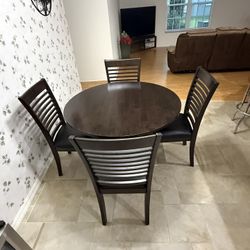 Dinette Table Set - Havertys - 5 Piece