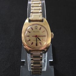 VTG 70's Bulova N4 Automatic 17J 7 BCAC 22mm Watch Gold Tone Red Markers Runs