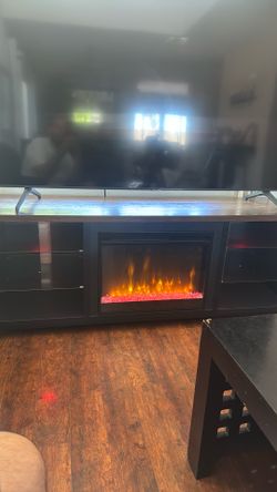 Tv stand / fire place