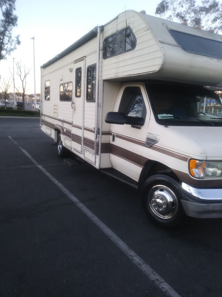 1992 ford jamboree rv for Sale in Pico Rivera, CA - OfferUp