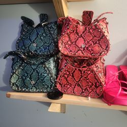 Small Pocketbook