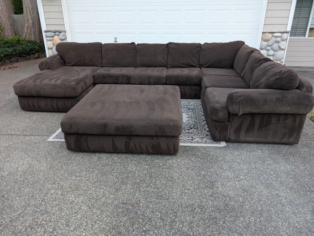 Brown Plush Sectional Sofa Free Delivery 🚚