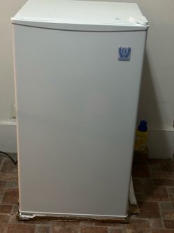 Midi size fridge