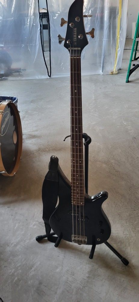 Yamaha Bass Guitar