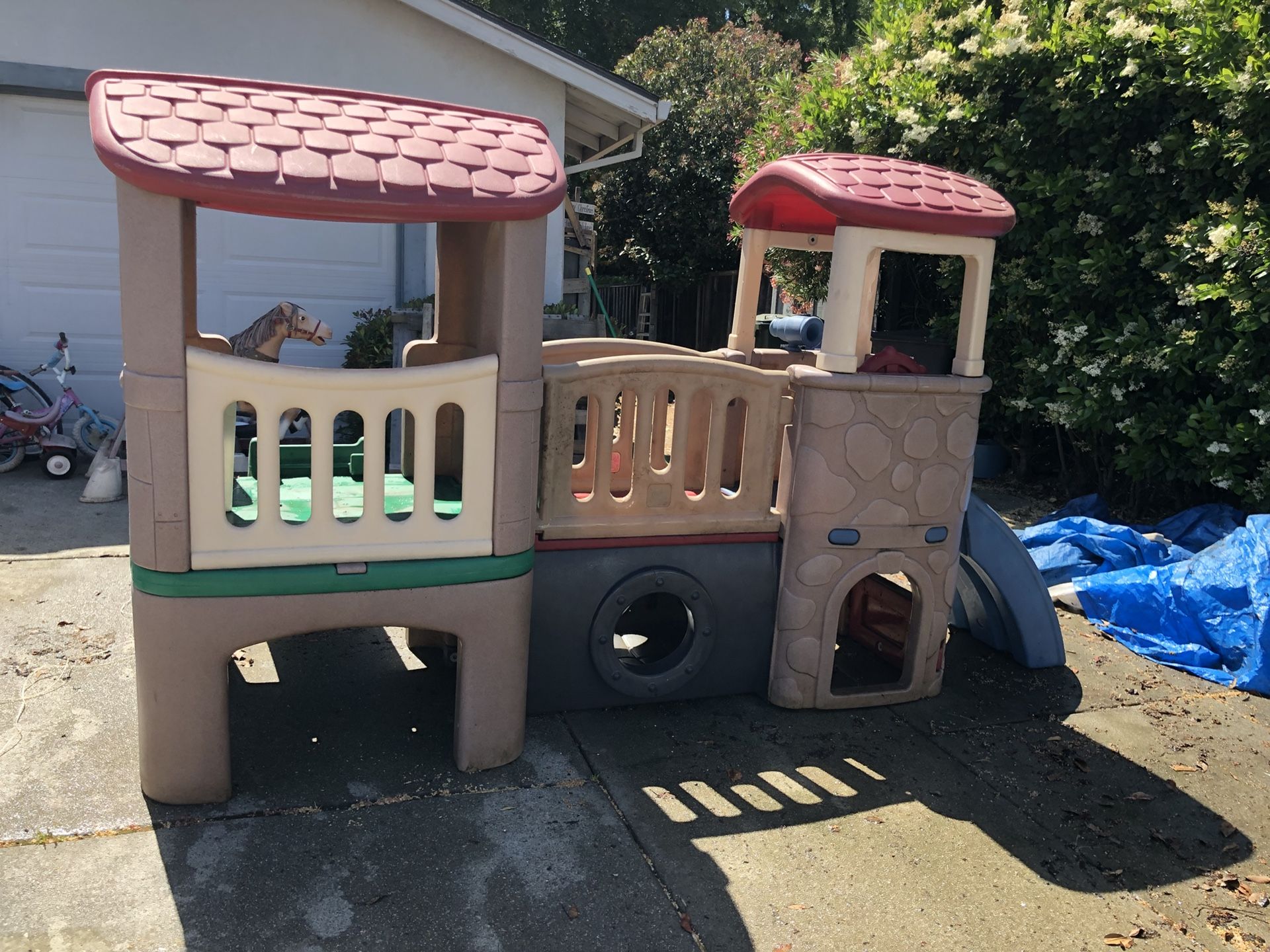 Step 2 play structure 150 for Sale in Concord, CA OfferUp