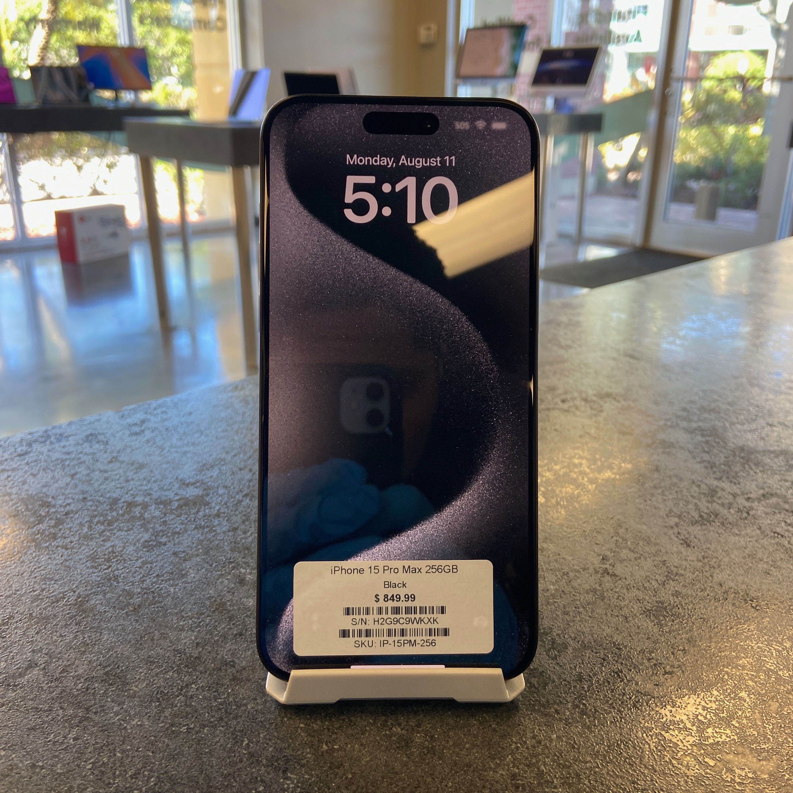 Apple iPhone 15 Pro Max β 256GB β Unlocked