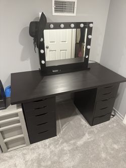 Vanity Mirror And Top Base