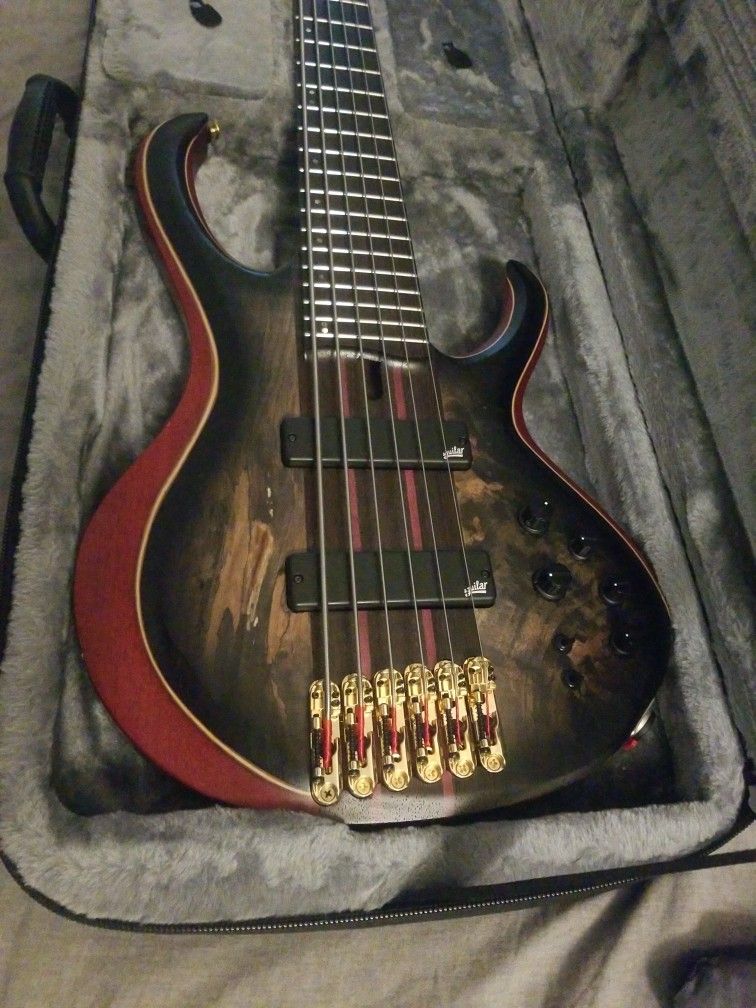 Ibanez  BTB1906SM Premium 6-string Bass Neck Thru  (Case Included)