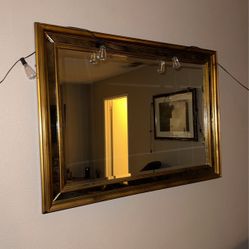 Mirror 