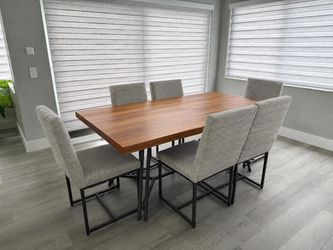 Dining Table and 6 Chairs Set