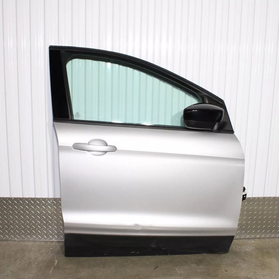 2013-2019 Ford Escape Front Right Door