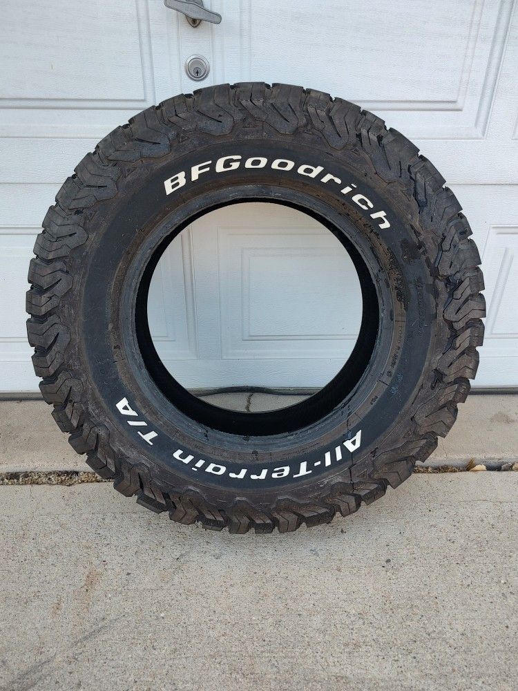 BF Goodrich All-Terrain T/A K02 LT 265/70R17!