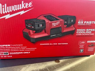 Milwaukee M18 18V Dual Bay Simultaneous Super Charger