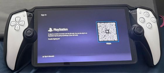 LIKE NEW PS5 PORTAL, CARRYING CASE, NLACK SILICONE SKIN, & PROTECTIVE SCREEN