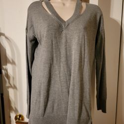 Shirt With Cut Out Neck