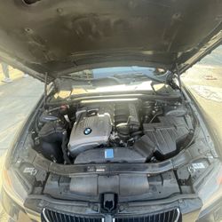 2006 BMW 325xi Touring Sport 
