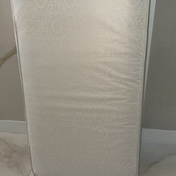 Like New Crib Mattress 