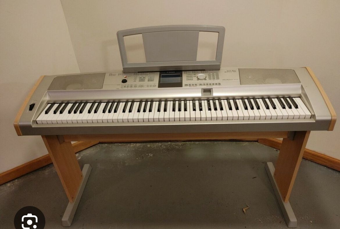 Yamaha DGX-505 Portable Grand Piano