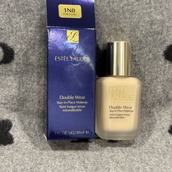 New! Estée Lauder double wear foundation full size 1oz(30ml)