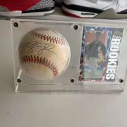 Michael Jordan Autographed Baseball with Upper Deck Card 