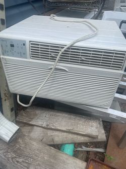 Used AC good condition 110v