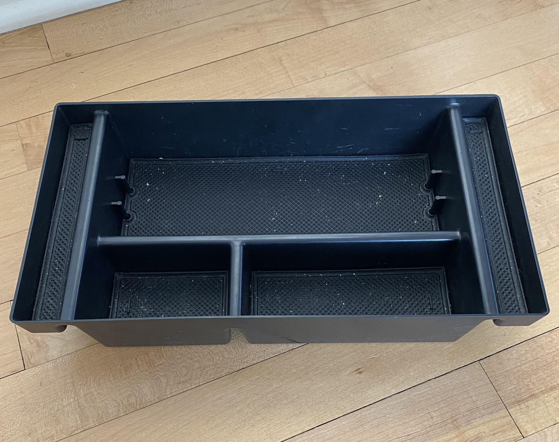 2019-2023 GMC Sierra Center Console Organizer Tray