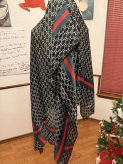 Luxury Gucci Scarf 🧣 