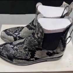 Women’s Waterproof Boots Shoes Size 11