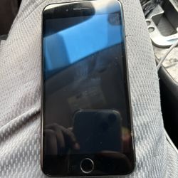 iPhone 8 Plus (iCloud Locked)