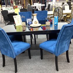 7 Pc Dinning Table $999