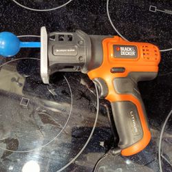 Black & Decker Compact Saw Model LPS7000