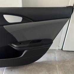2016-2021 Honda Civic Right Rear Door Panel Trim 