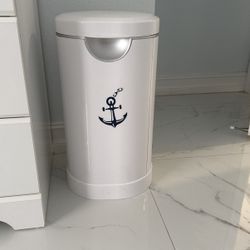 Kids Diaper Pail