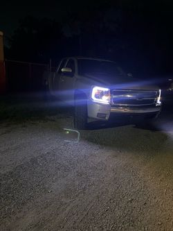 Well to sell or tread my Chevy Silverado 2008