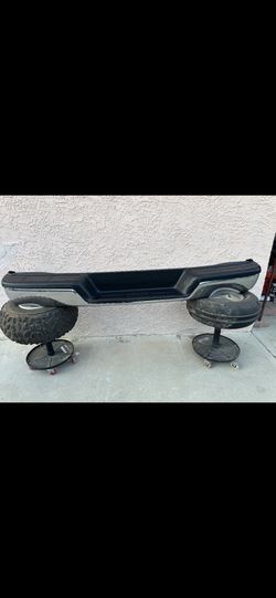New rear bumper with New Black Rear Step Pad OEM  2003-2023 Chevy express , Gmc Vans