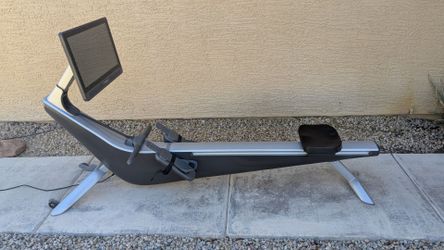 Hydrow Rowing Machine with Touchscreen – $500 OBO