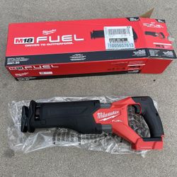 Milwaukee M18 FUEL GEN-2 18V Lithium-Ion Brushless Cordless SAWZALL Reciprocating Saw (Tool-Only)