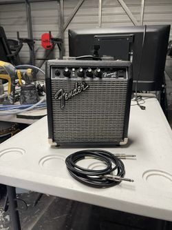 Fender Frontman Amp (includes Cord/tuner)