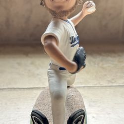 $55/obo-2013 CY YOUNG CLAYTON KERSHAW BOBBLEHEAD LOS ANGELES DODGERS NEW IN BOX