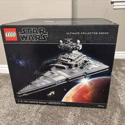 LEGO Star Wars Imperial Star Destroyer UCS (NEW IN BOX) (75252)
