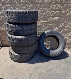 37x12.50R20 Toyo open country RT Tires (6)