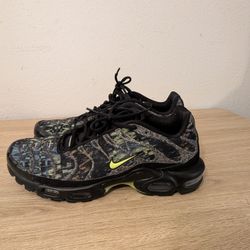 Nike Air Max DM9594 001 Men's  Size 11