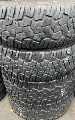 4 Llantas Usadas Yokohama Geolandar AT 37x13.50R17 $420 las 4