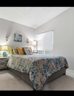 Pottery Barn platform bed & mattress