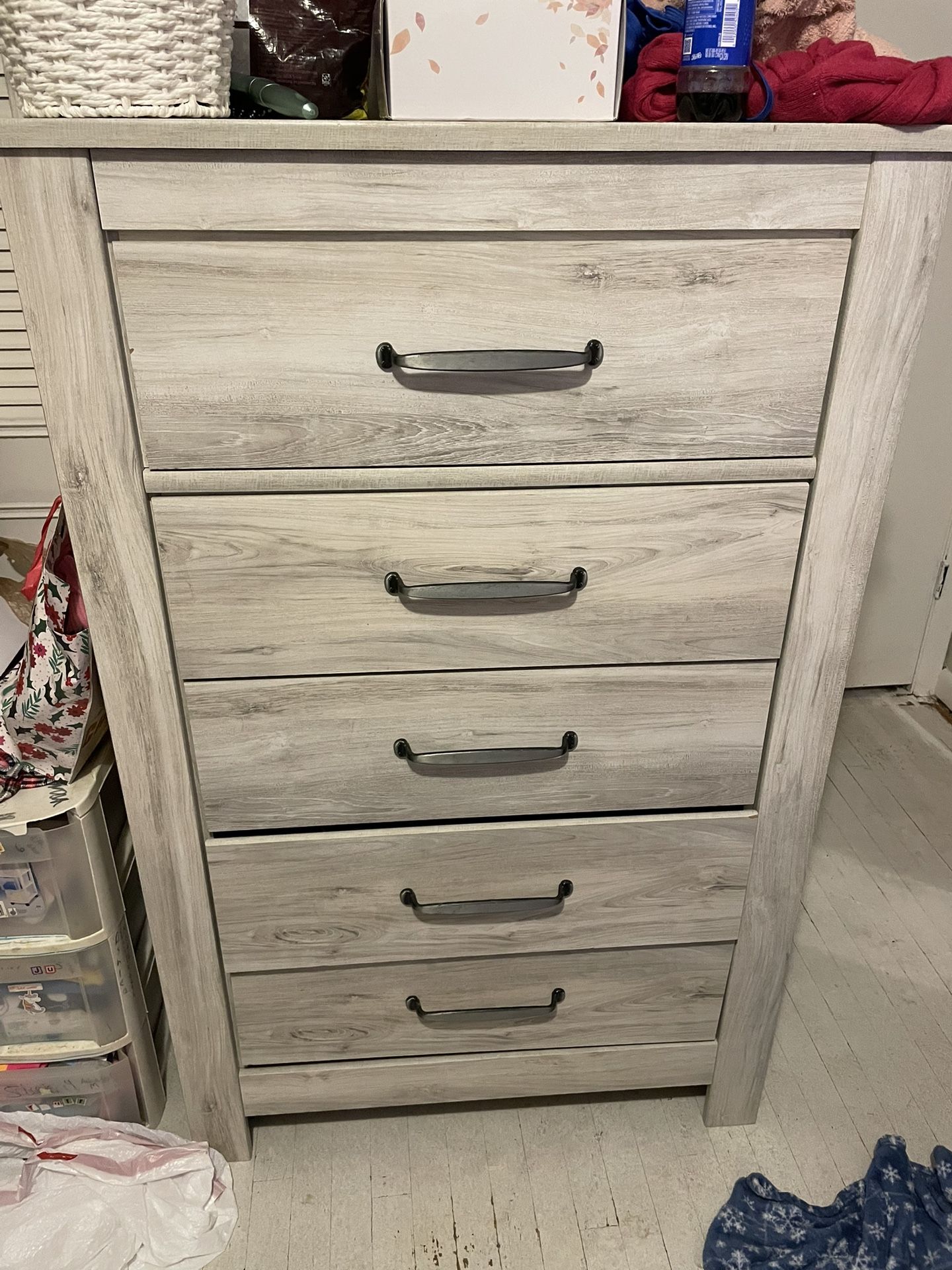 Dresser And End Table