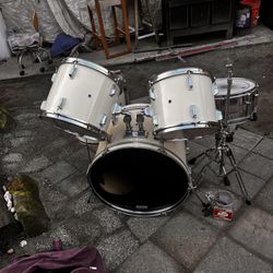 Ludwig Drum Kit