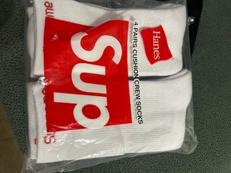 Supreme socks