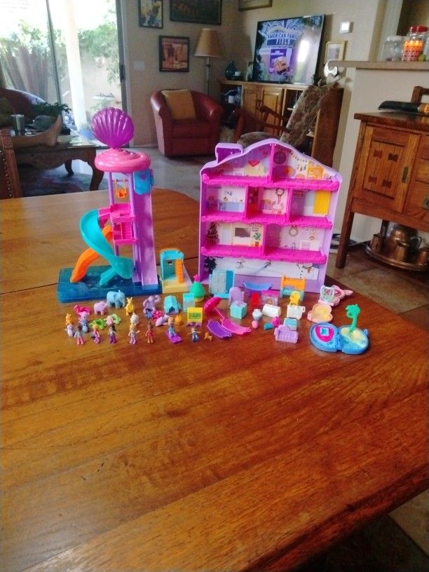 Polly Pocket Water Park, House, Dolls & Access. Lot